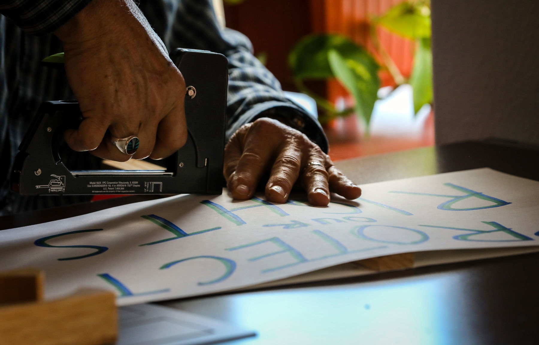 Rally signmaking